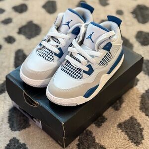 Jordan 4 Retro - Brand New Never Worn - Size 9c
